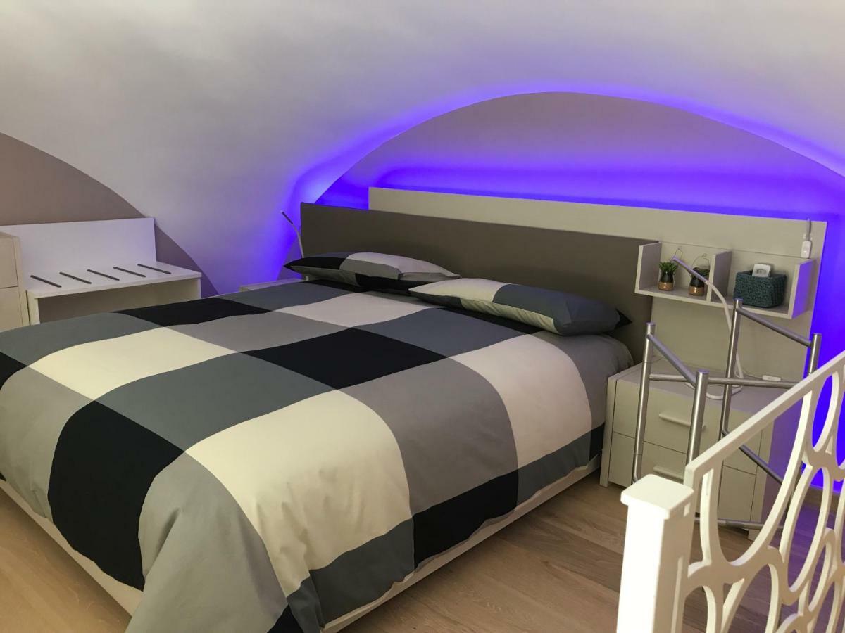 Oroverde B&B Trani Exteriör bild